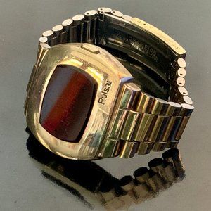 Rare Vintage Pulsar P2 - Authentic 1973 James Bond LED Watch 14k gold-filled